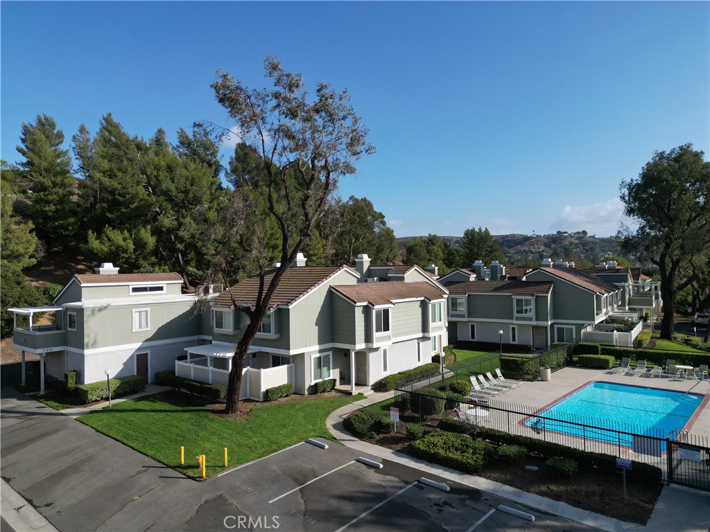 700 Golden Springs A