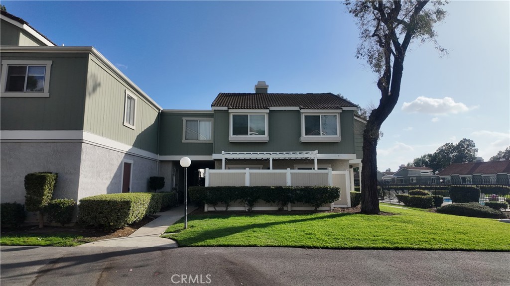 700 Golden Springs A