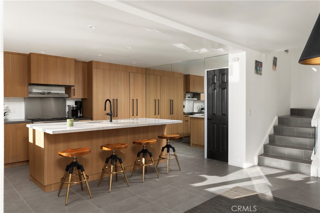 1337 Gaviota Dr
