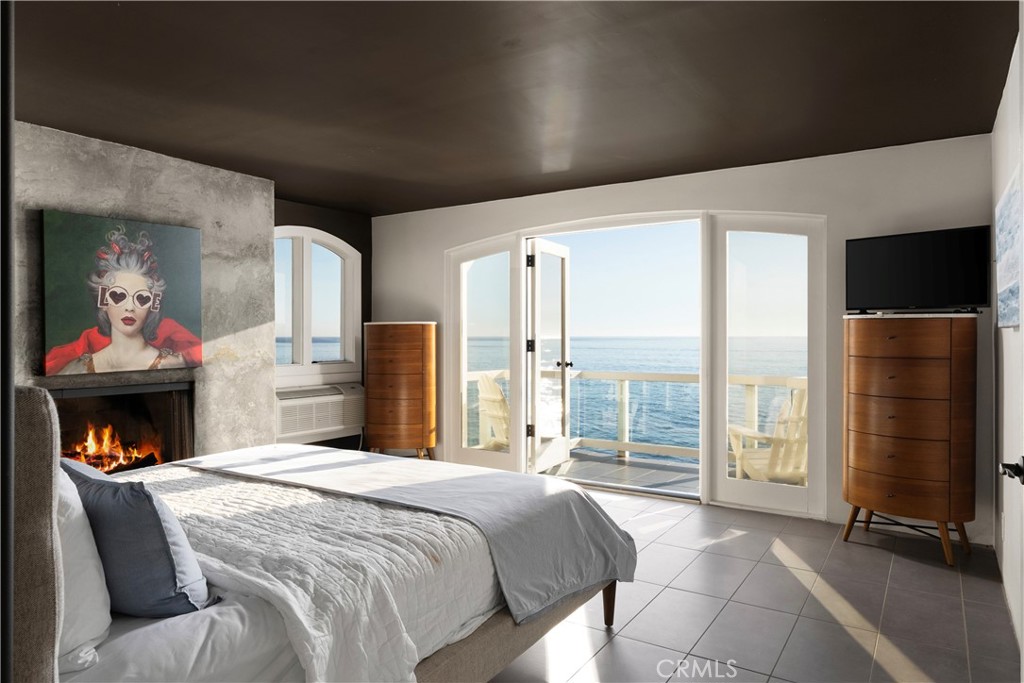 1337 Gaviota Dr