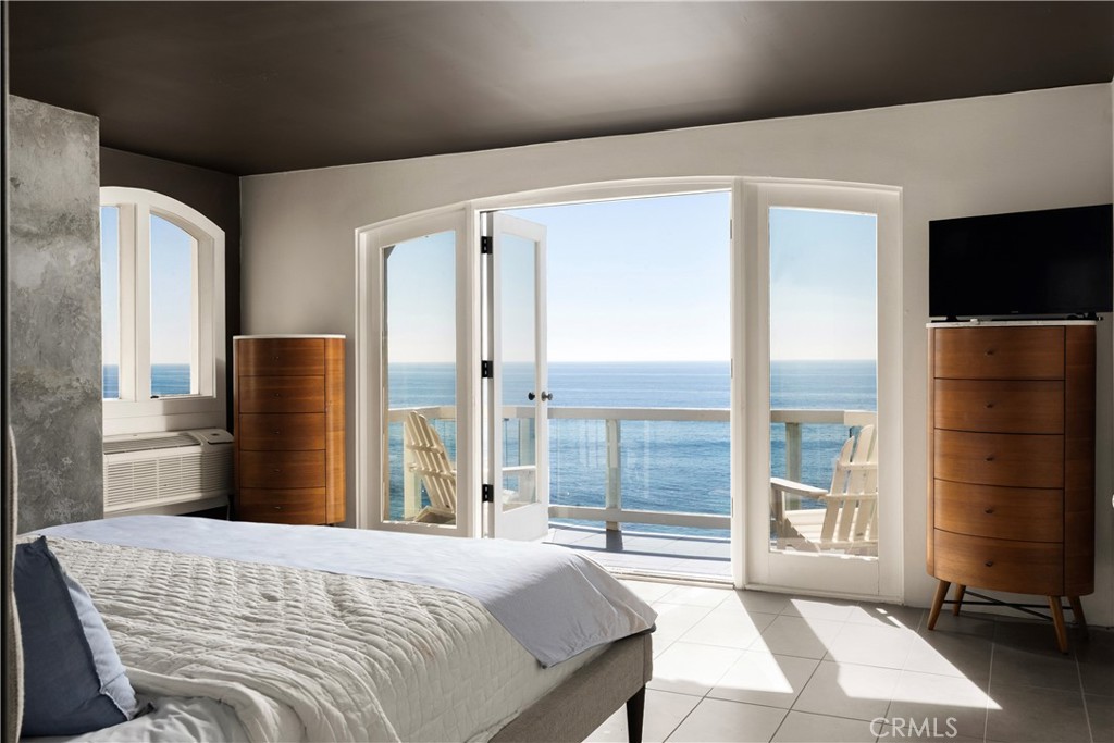 1337 Gaviota Dr
