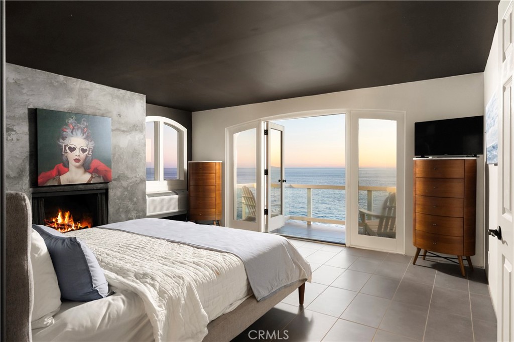 1337 Gaviota Dr