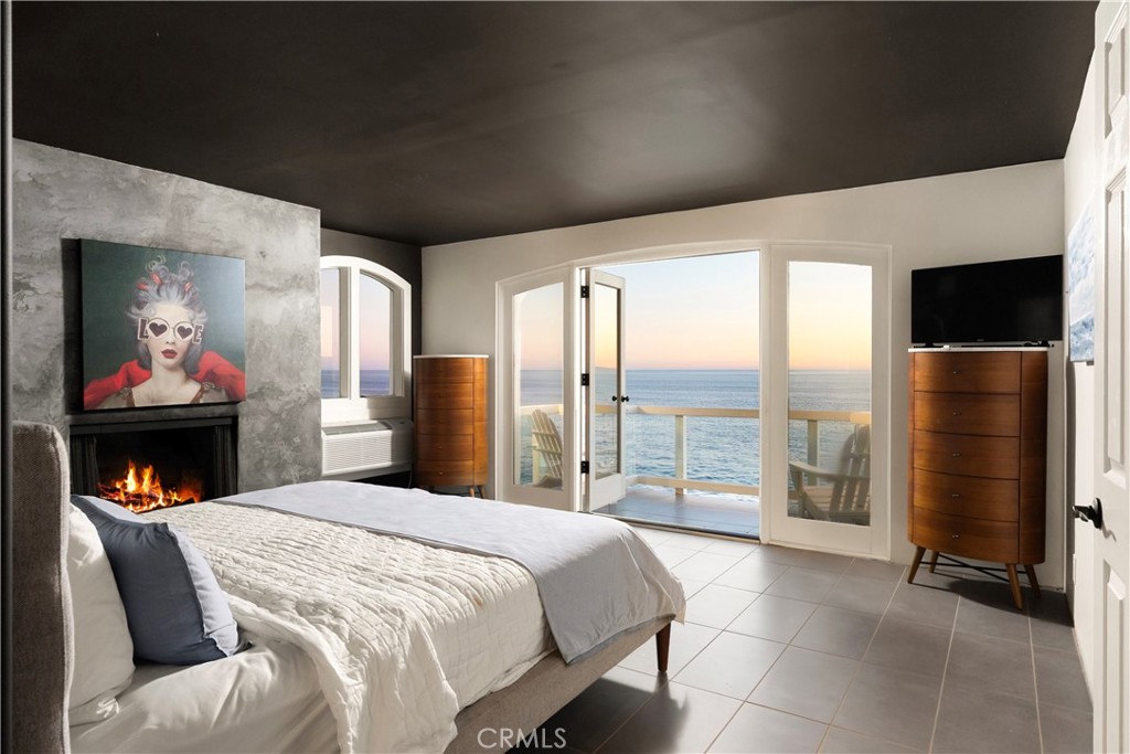 1337 Gaviota Dr