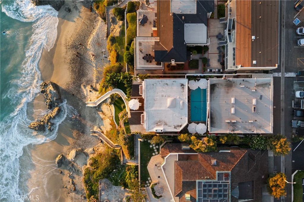 1337 Gaviota Dr