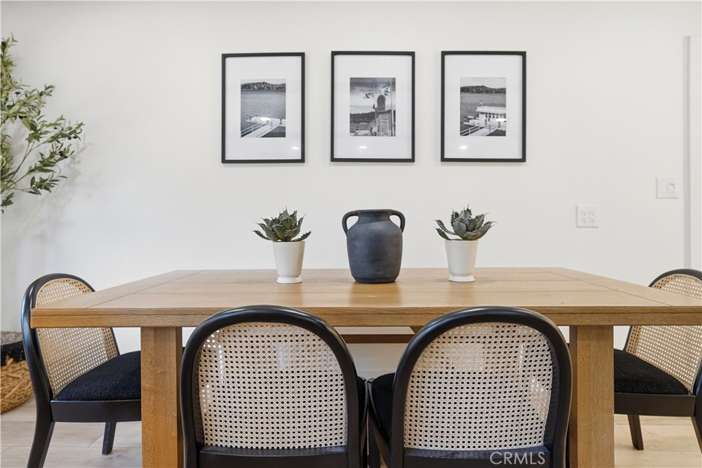 27981 Lakes Edge Road