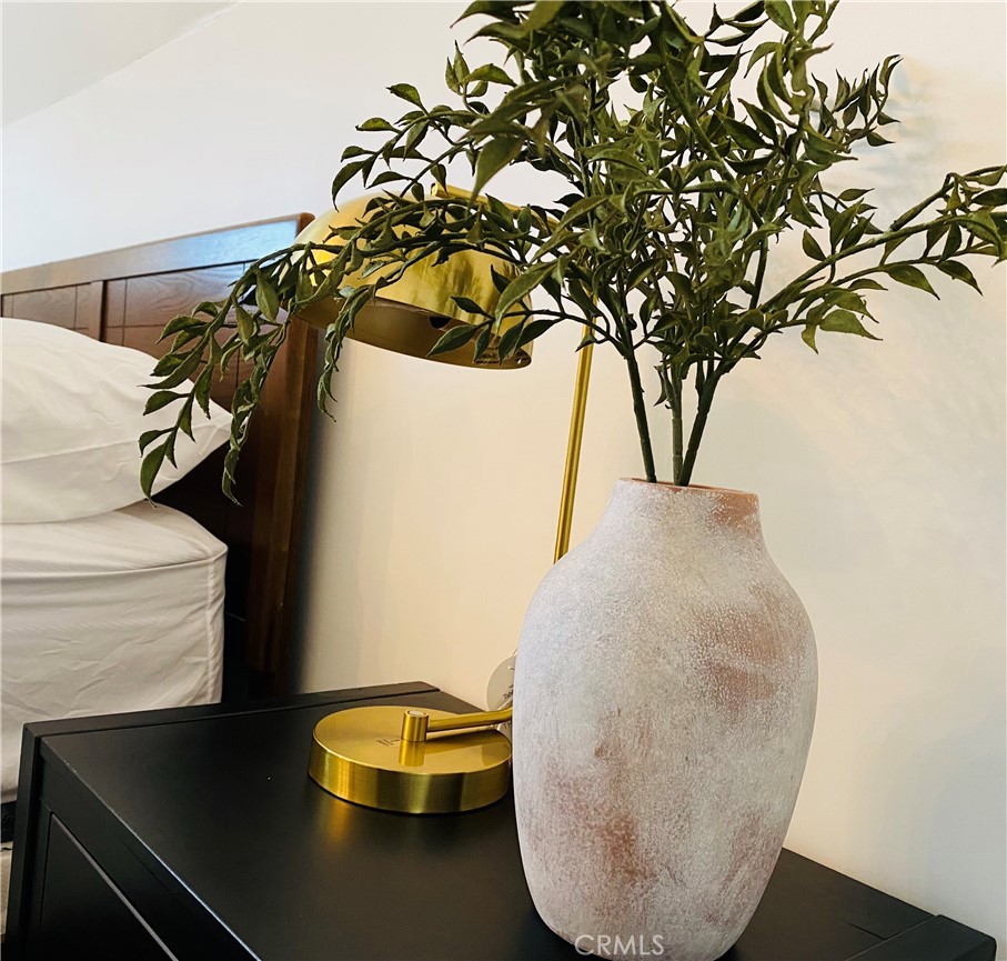 27981 Lakes Edge Road