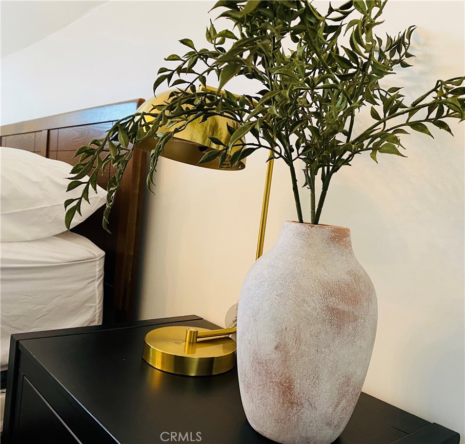 27981 Lakes Edge Road