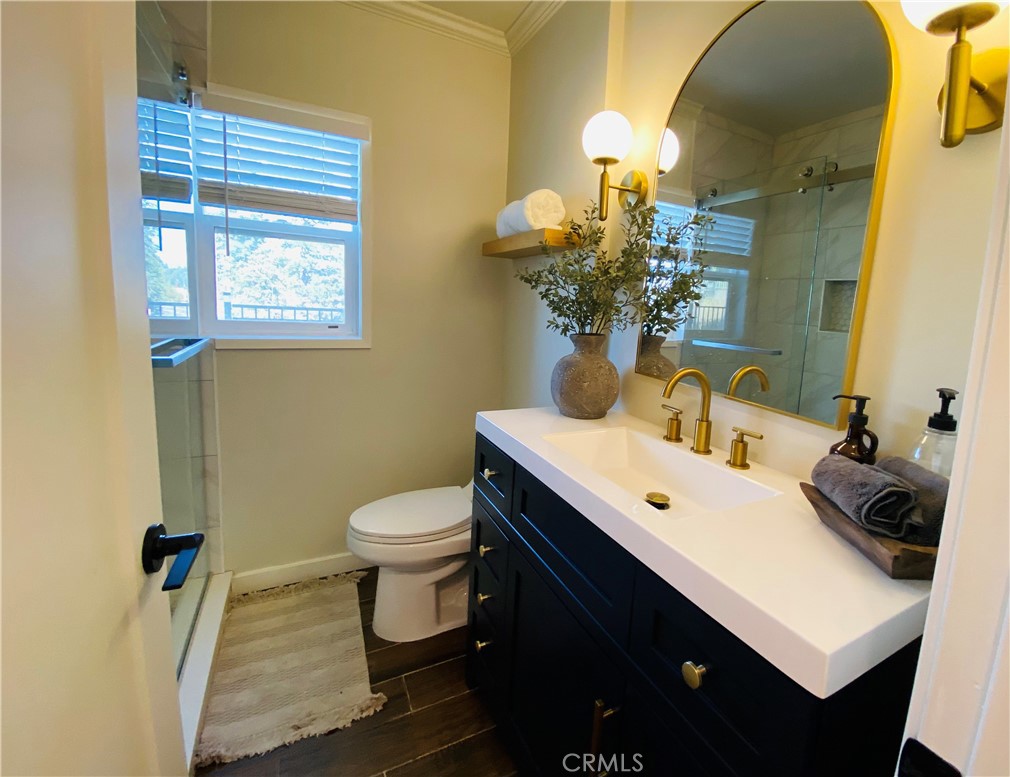 27981 Lakes Edge Road