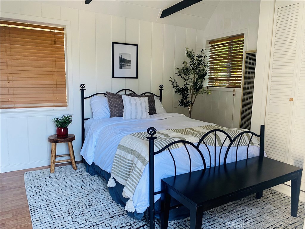 27981 Lakes Edge Road