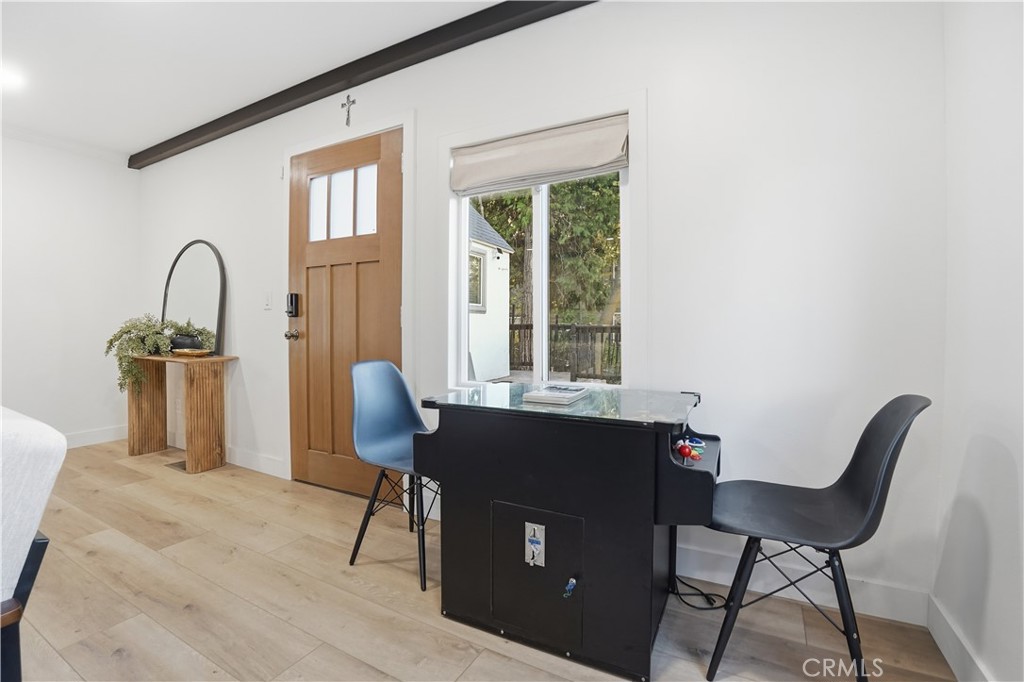 27981 Lakes Edge Road