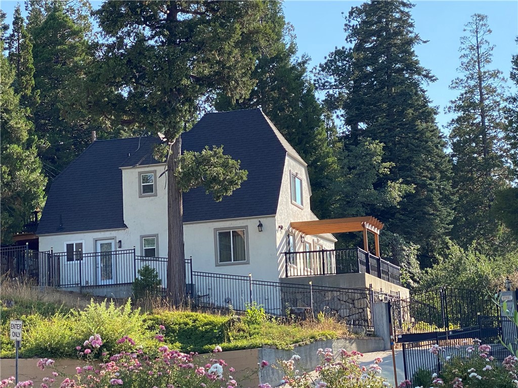 27981 Lakes Edge Road