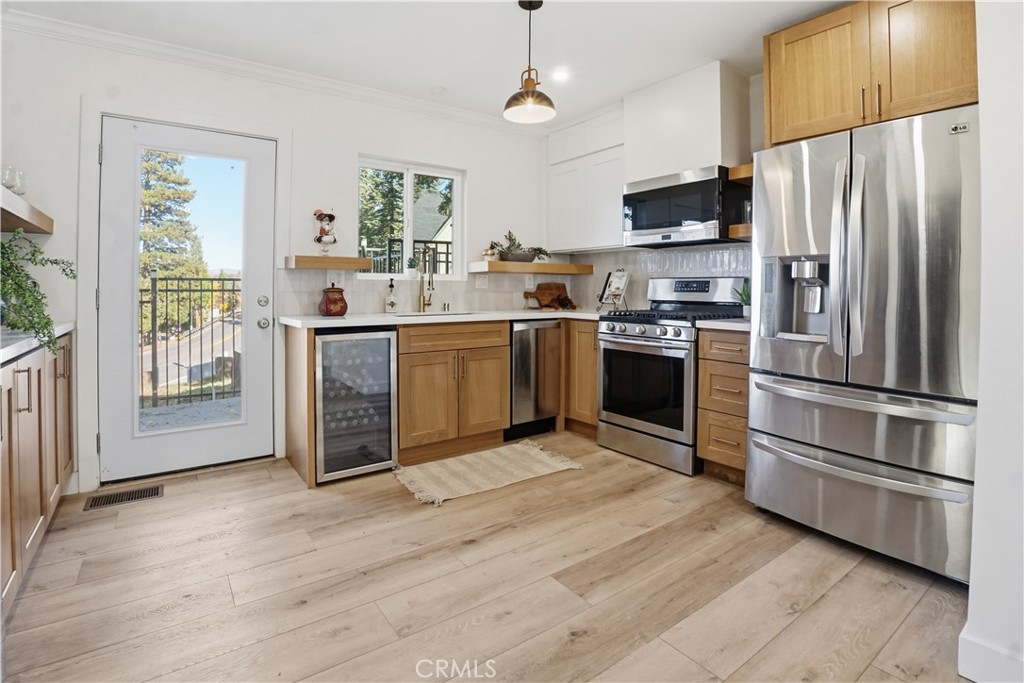 27981 Lakes Edge Road