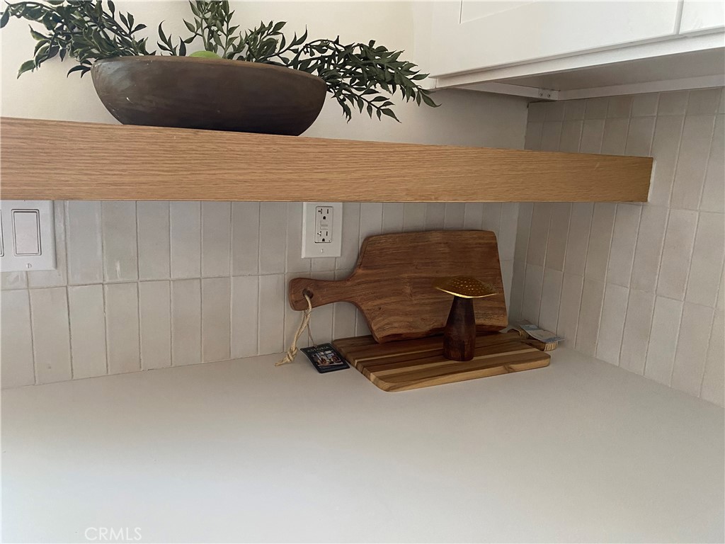 27981 Lakes Edge Road