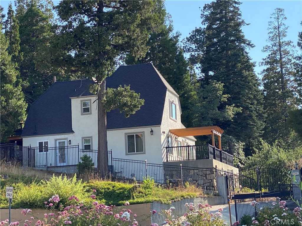 27981 Lakes Edge Road