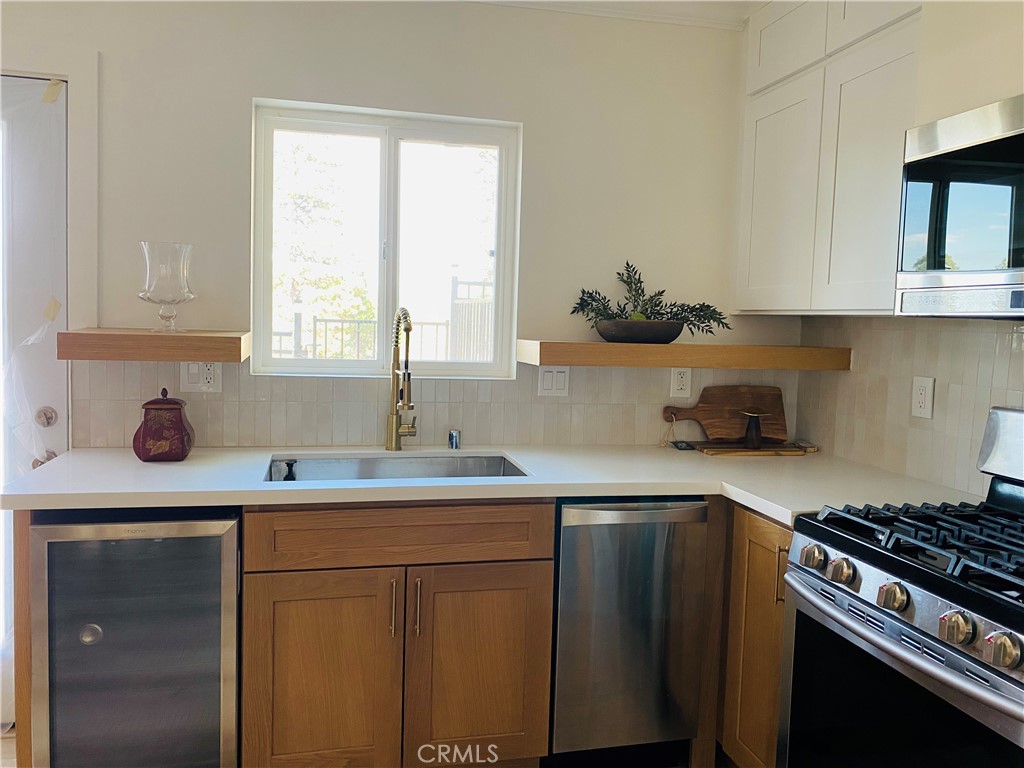 27981 Lakes Edge Road