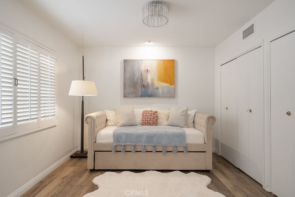 419 N Oakhurst Drive 102