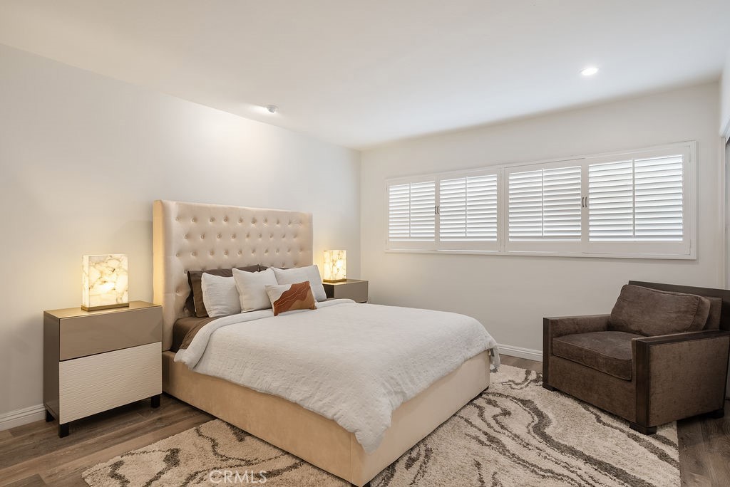 419 N Oakhurst Drive 102