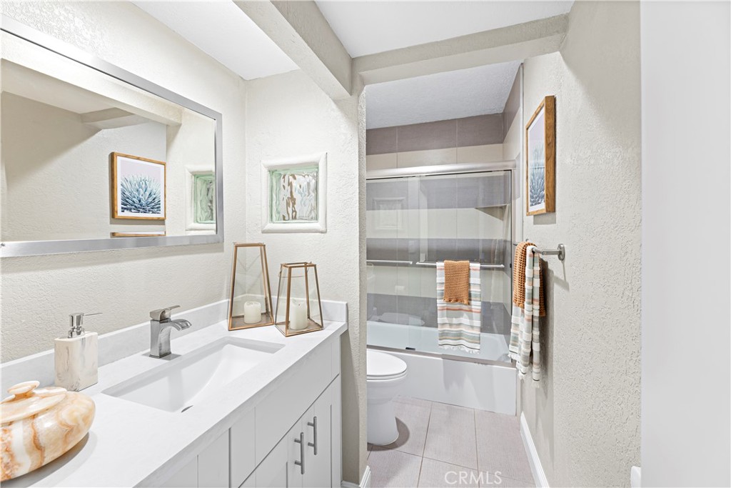 2205 Pacific Avenue 101