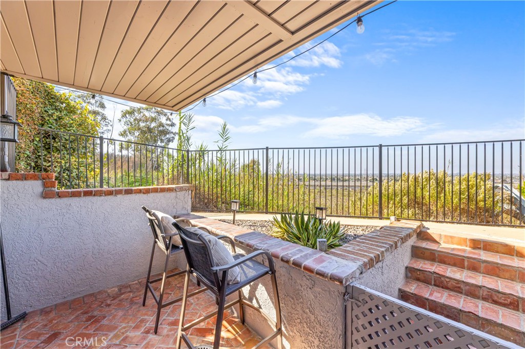 2205 Pacific Avenue 101