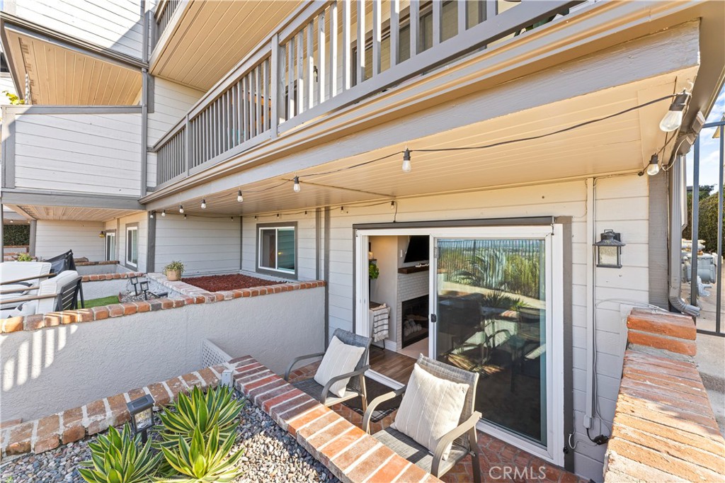 2205 Pacific Avenue 101