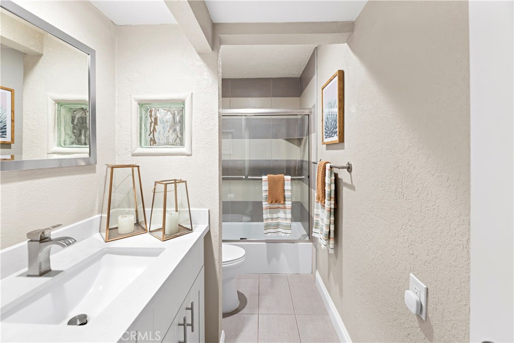 2205 Pacific Avenue 101