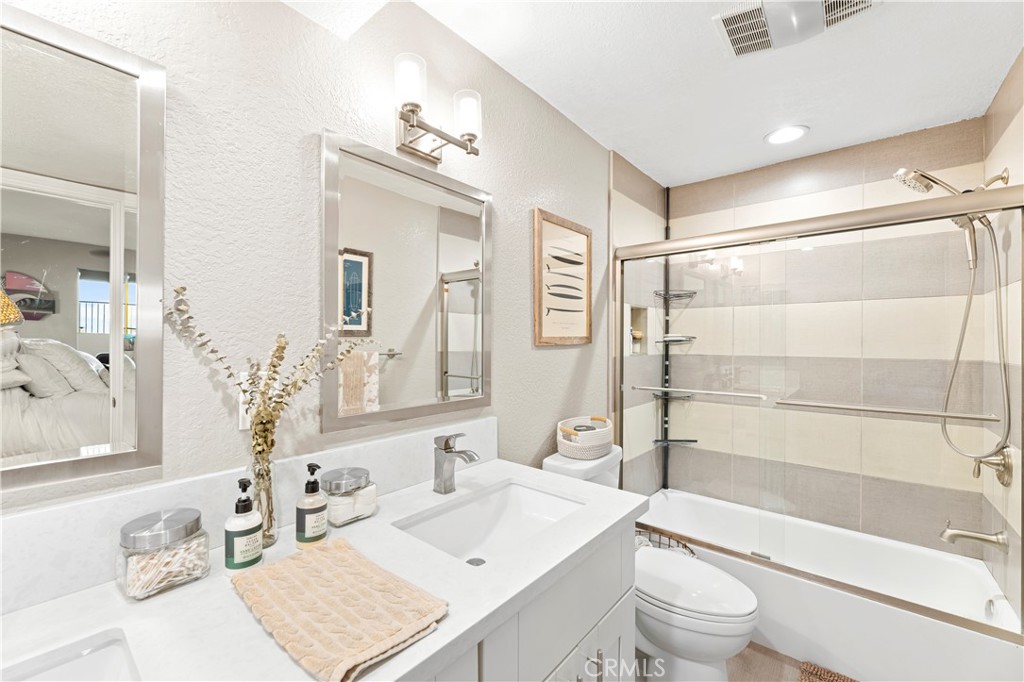 2205 Pacific Avenue 101