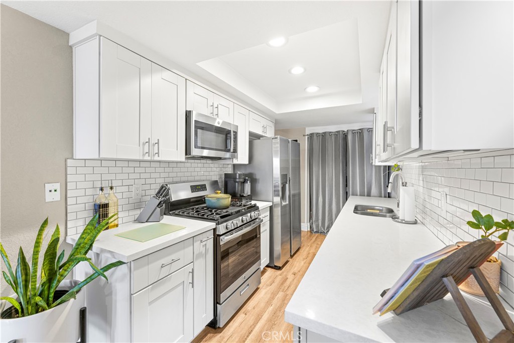 2205 Pacific Avenue 101