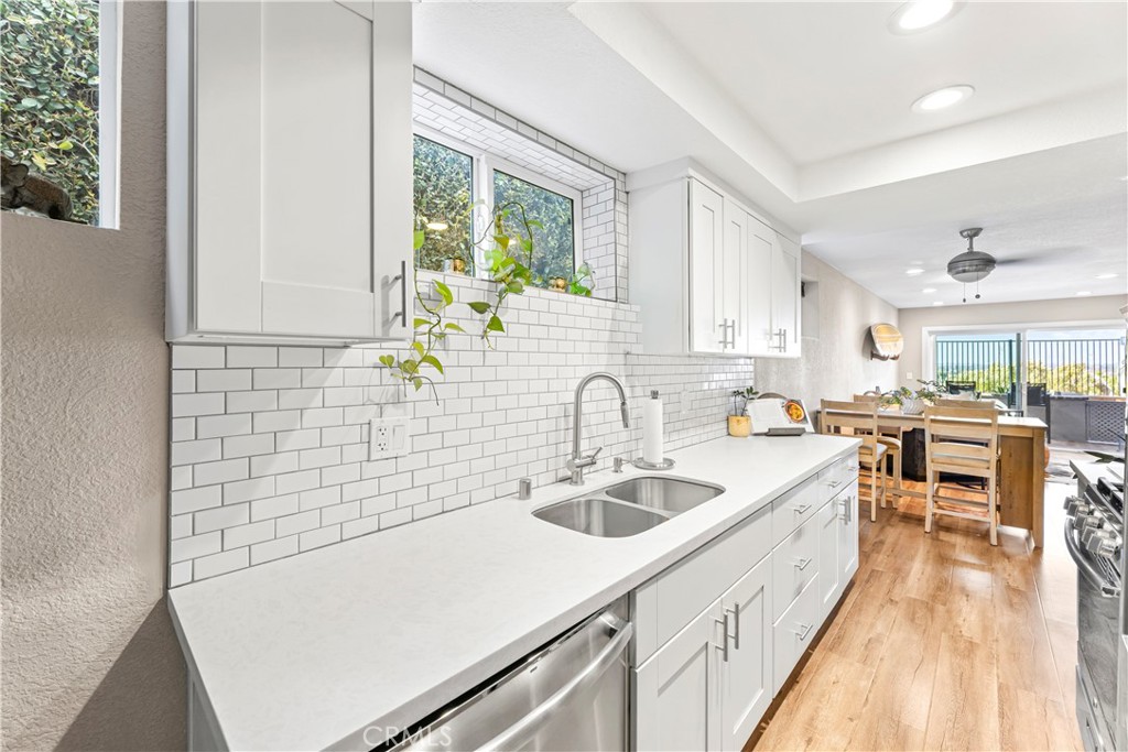 2205 Pacific Avenue 101