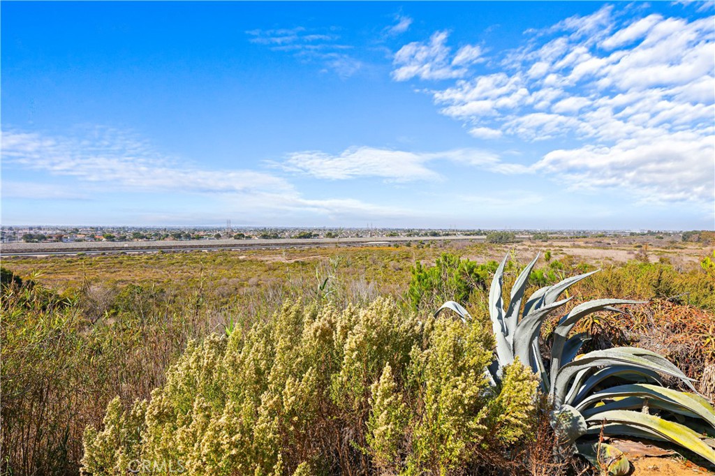 2205 Pacific Avenue 101