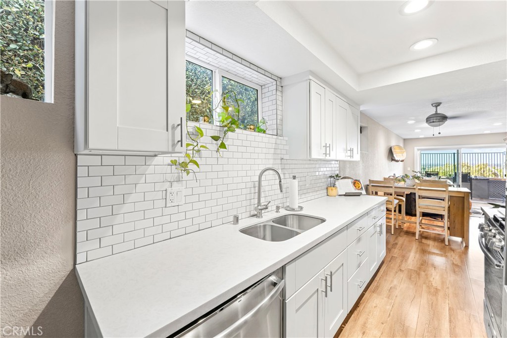 2205 Pacific Avenue 101