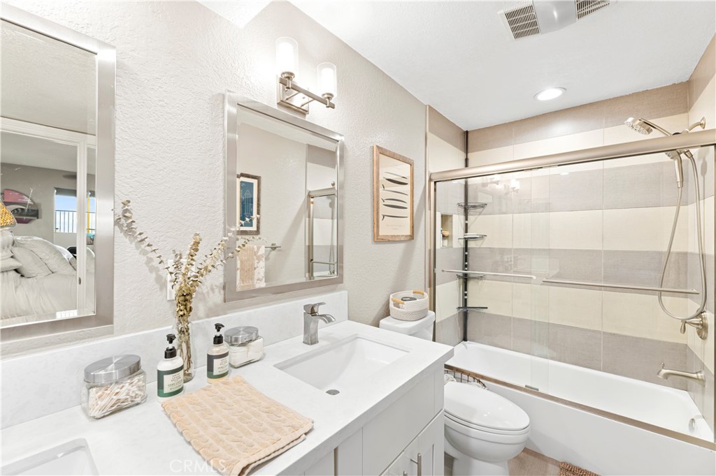 2205 Pacific Avenue 101