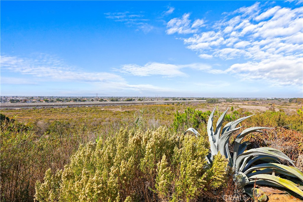 2205 Pacific Avenue 101