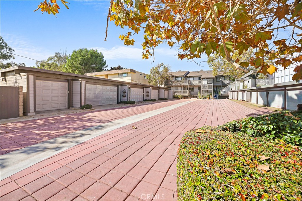 2205 Pacific Avenue 101