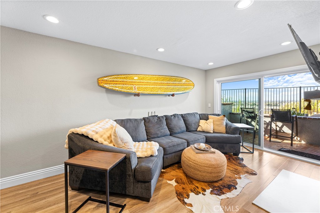 2205 Pacific Avenue 101