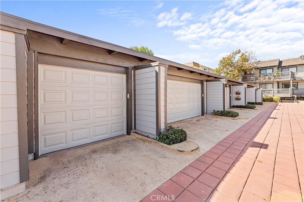 2205 Pacific Avenue 101