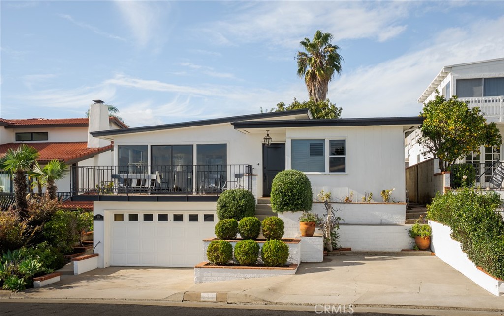 231 Santa Ana