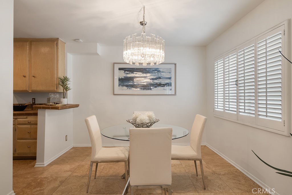 419 N Oakhurst Drive 102