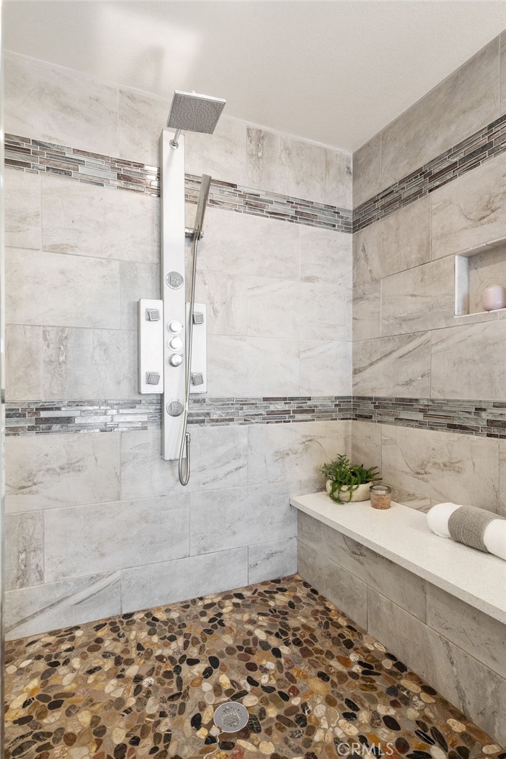 2275 W 25th Street 62