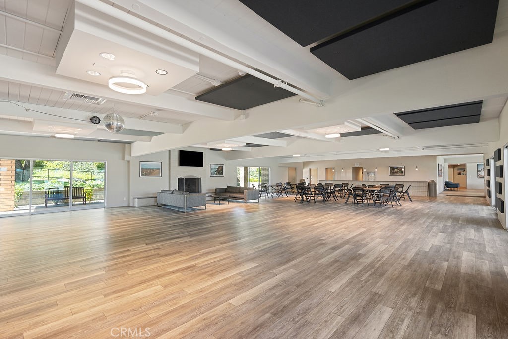 2275 W 25th Street 62