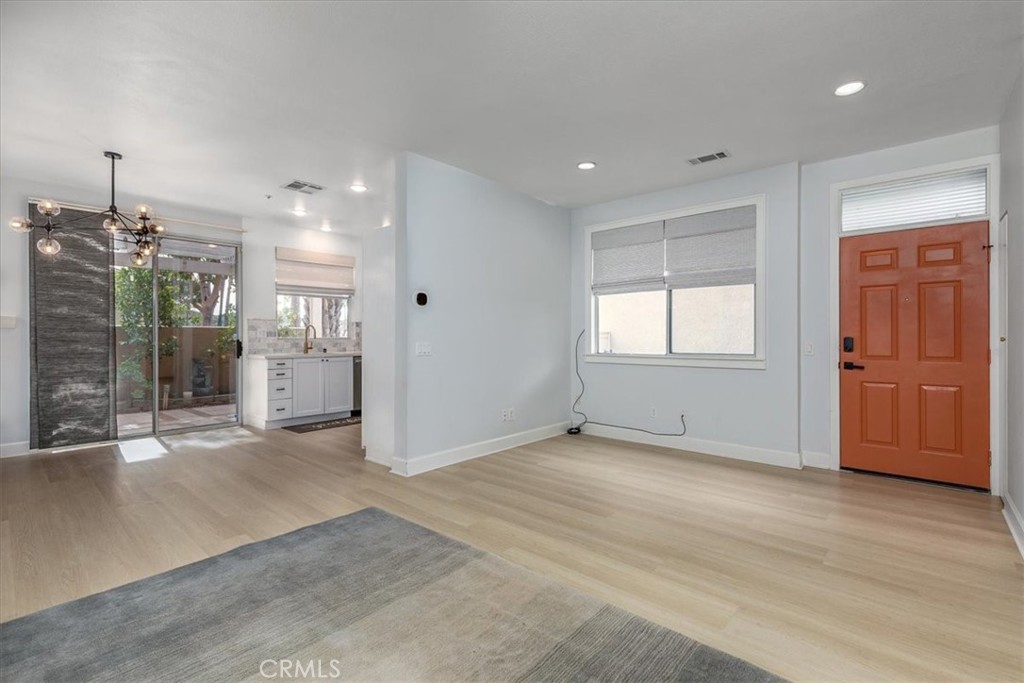 62 Calle De Los Ninos