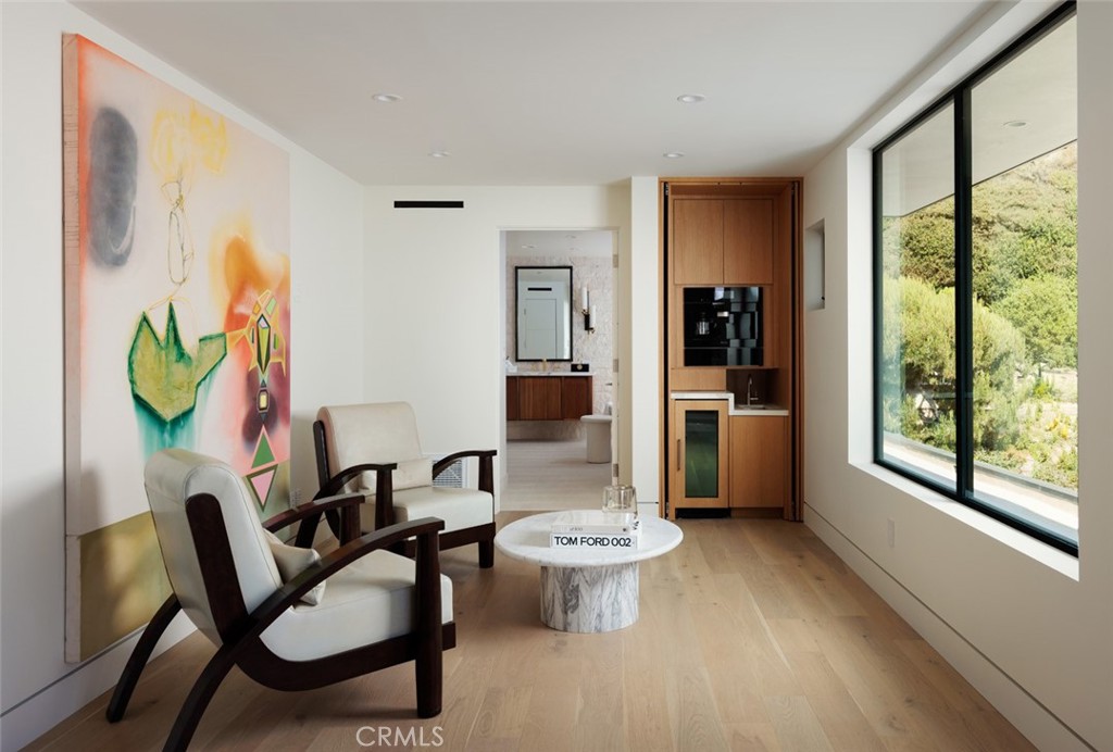1105 Skyline Drive
