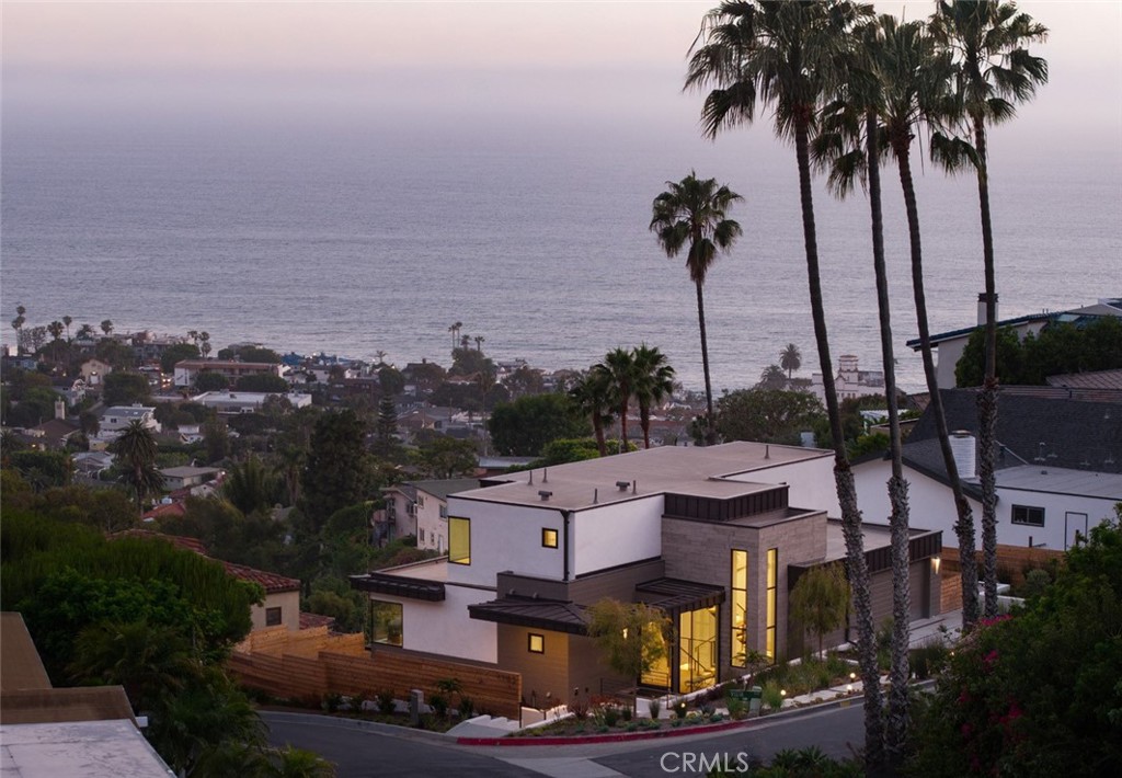 1105 Skyline Drive