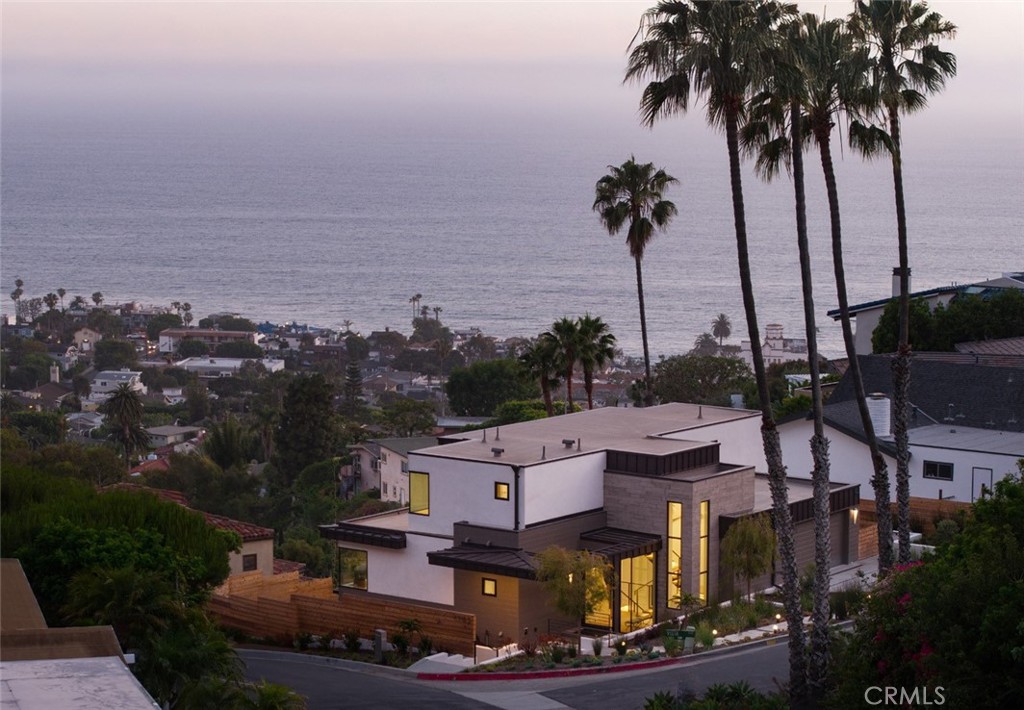 1105 Skyline Drive