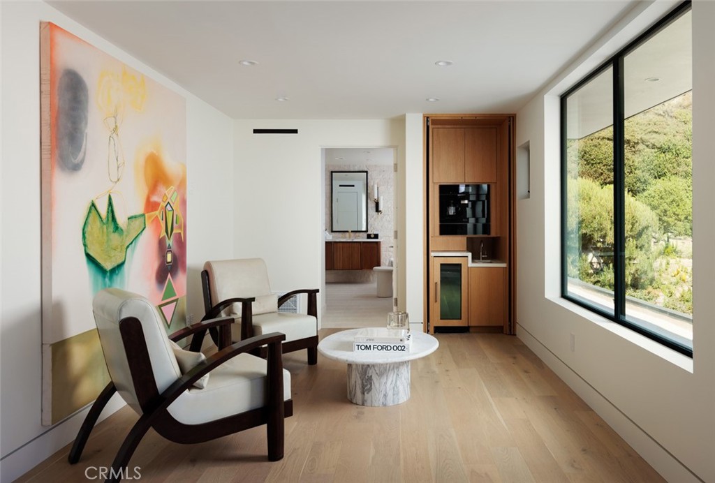 1105 Skyline Drive