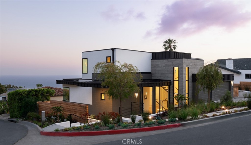 1105 Skyline Drive