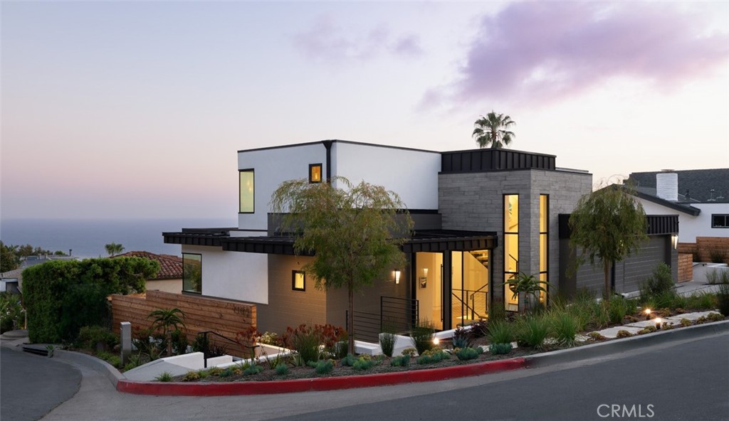 1105 Skyline Drive