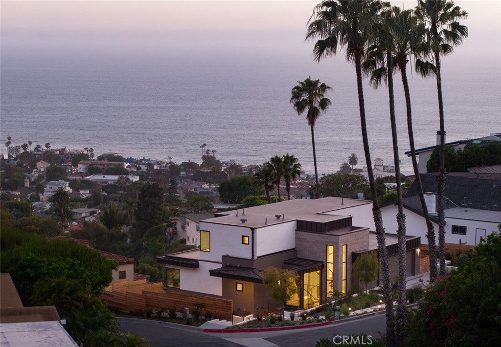 1105 Skyline Drive