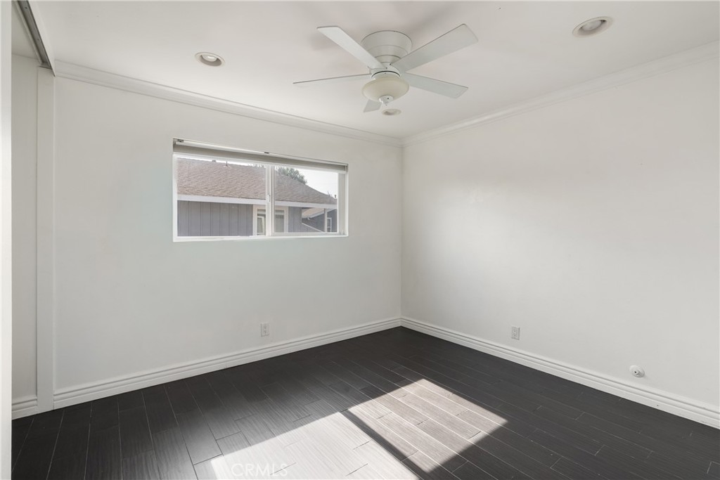 345 University Drive F4