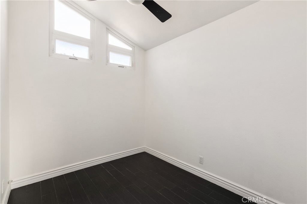 345 University Drive F4