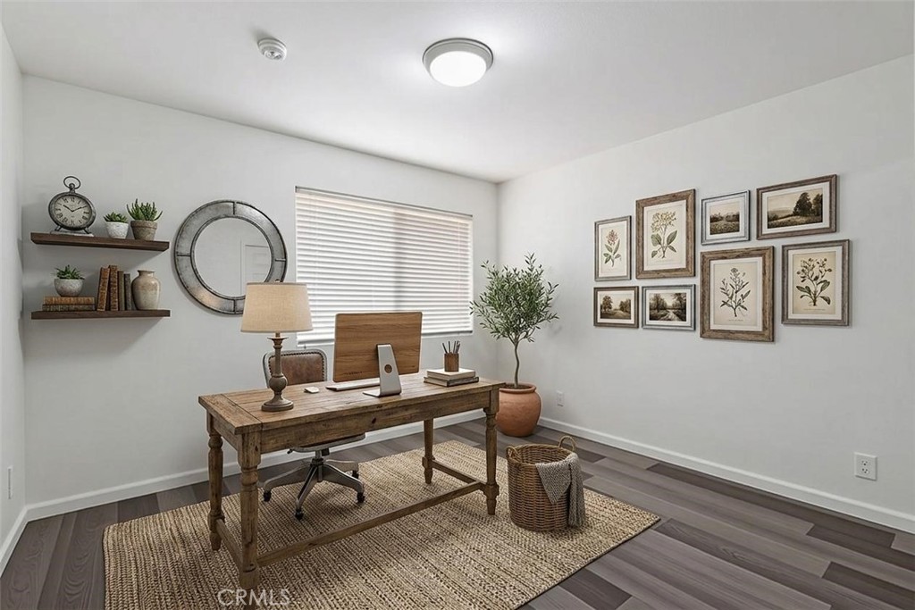 1434 S Point View